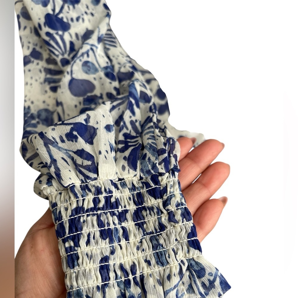 Aqua Blue and White Floral Long Sleeve Dress
Size S - Picture 6 of 10